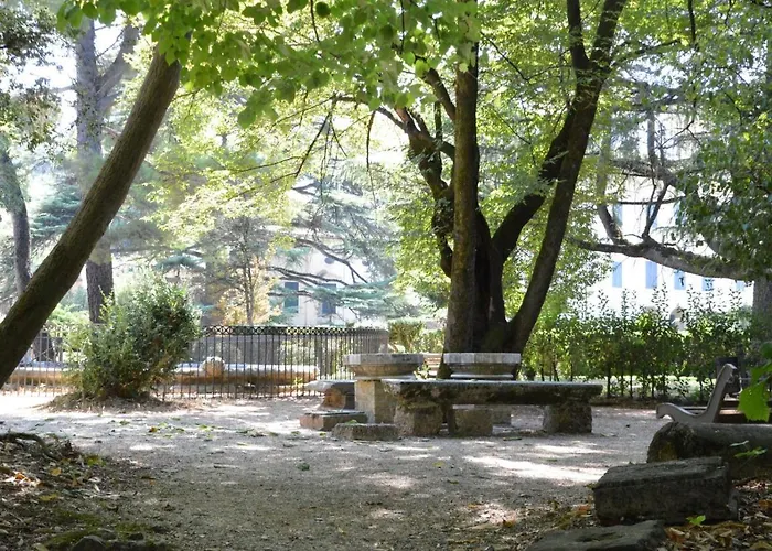 Alojamento de Acomodação e Pequeno-almoço Redenta